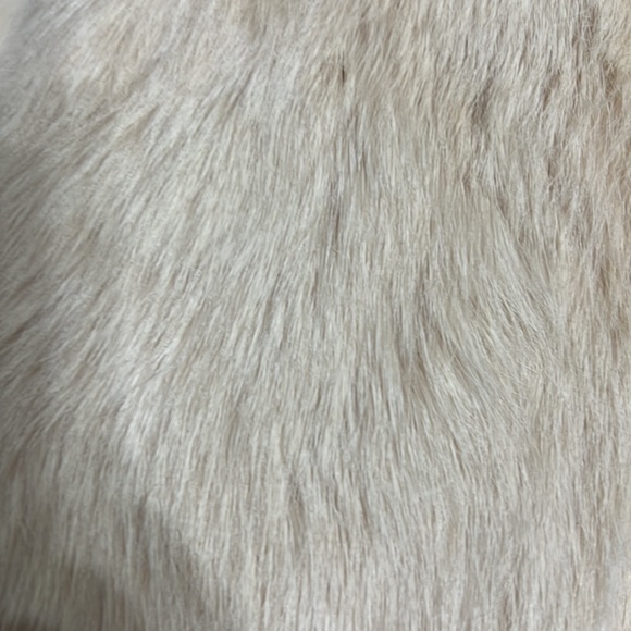 Gorgeous real fur jacket size M but fits S.too 🥰❤️🔥👌 - Picture 6 of 6
